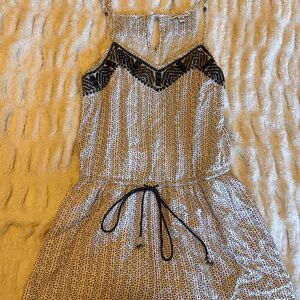 Black and White Patterned Sleeveless Dress